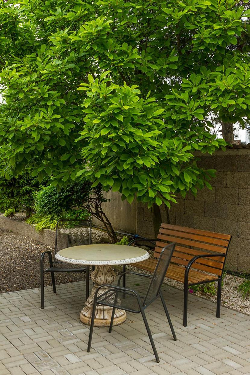 Apartmany Tereza & Free Parking Bratislava Dış mekan fotoğraf