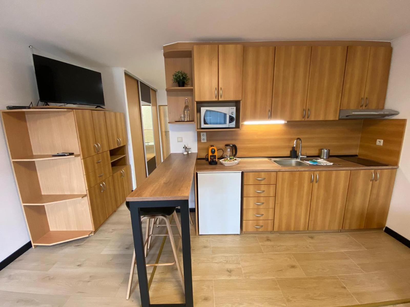 Apartmany Tereza & Free Parking Bratislava Dış mekan fotoğraf